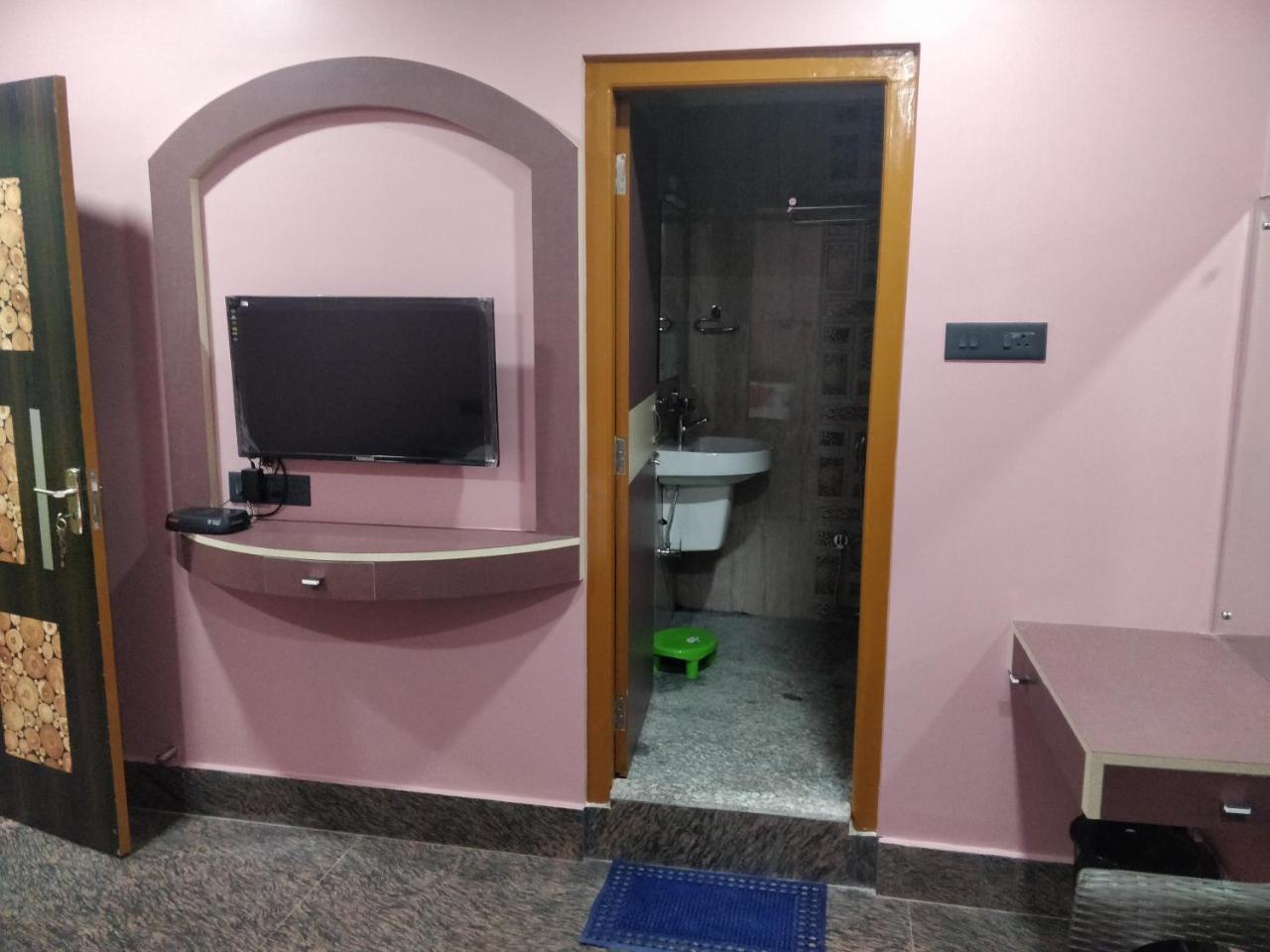 Oyo 16871 Anant Home Stay Shillong Kültér fotó