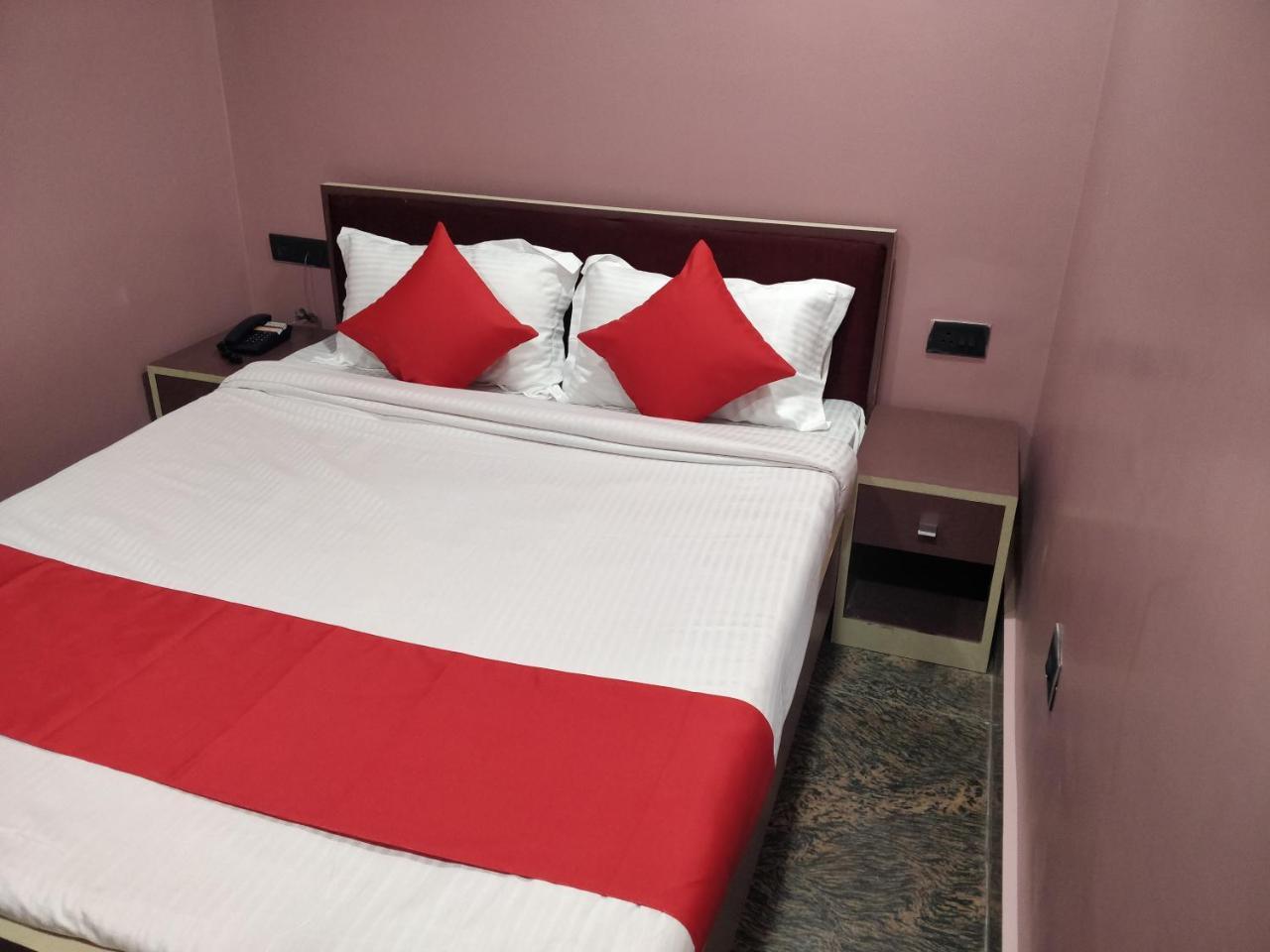 Oyo 16871 Anant Home Stay Shillong Kültér fotó