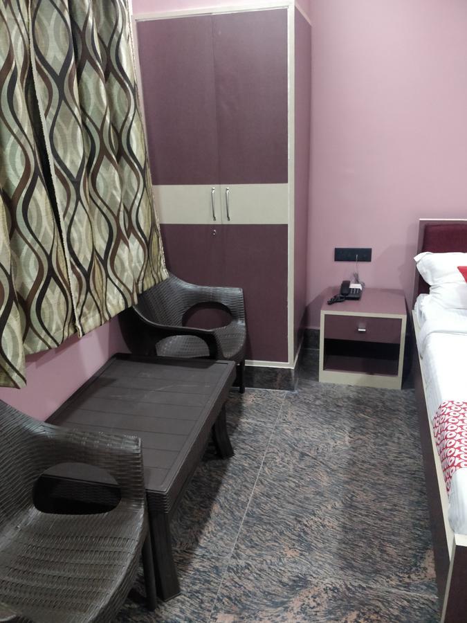 Oyo 16871 Anant Home Stay Shillong Kültér fotó
